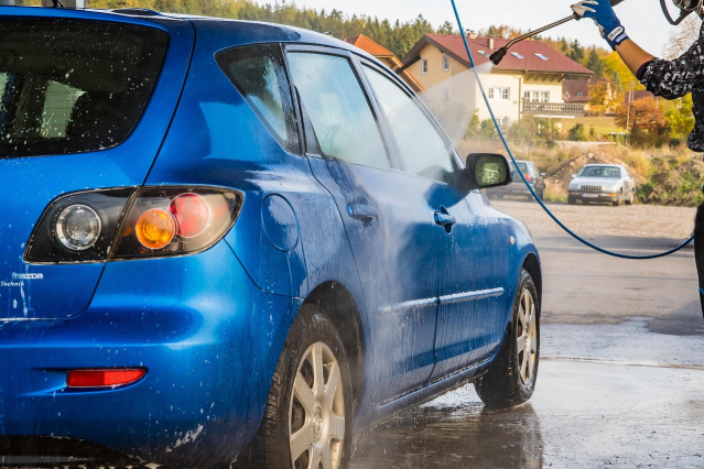 exterior foam wash black car